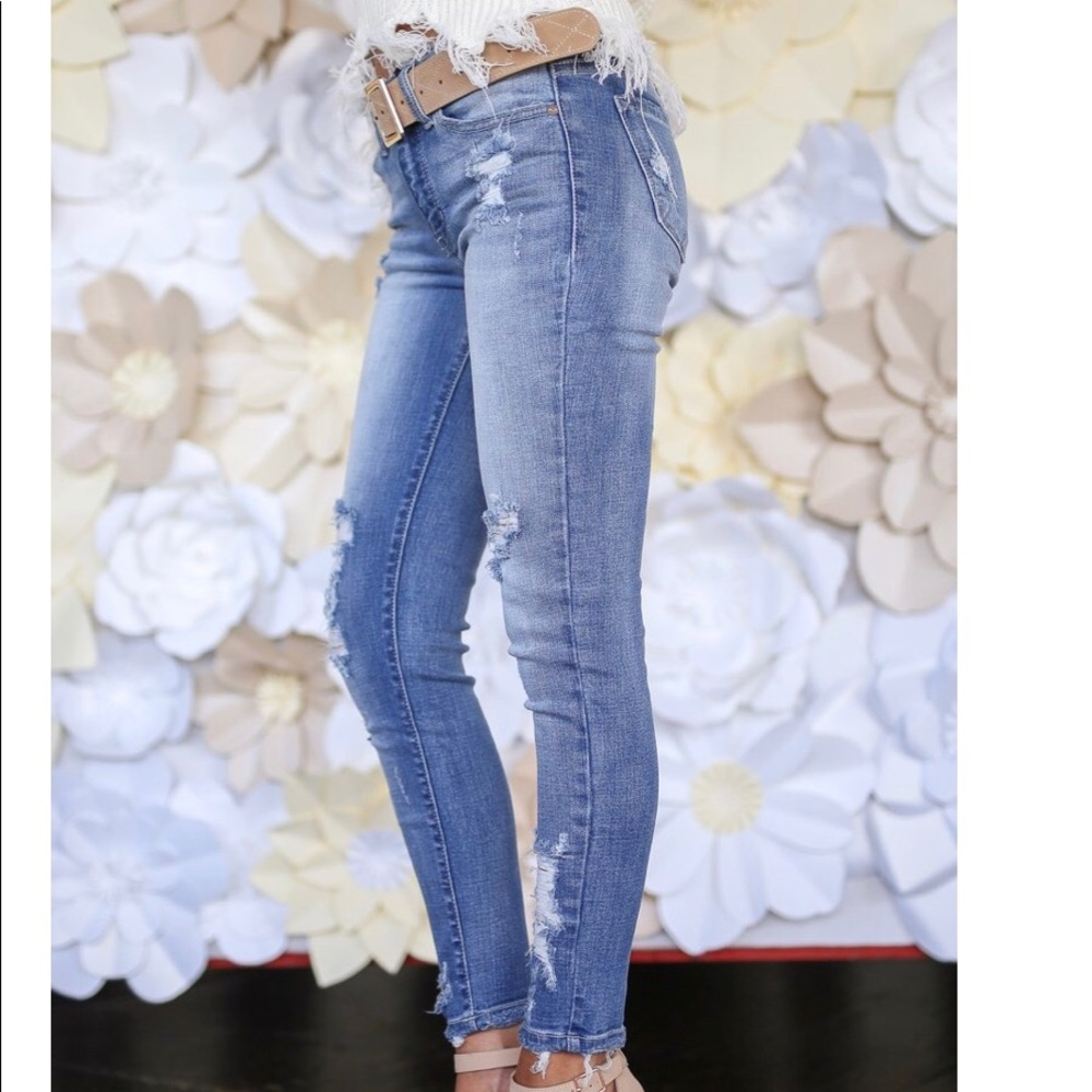 HP 🎉  Destroyed skinnies KanCan JEANS - Picture 6 of 8